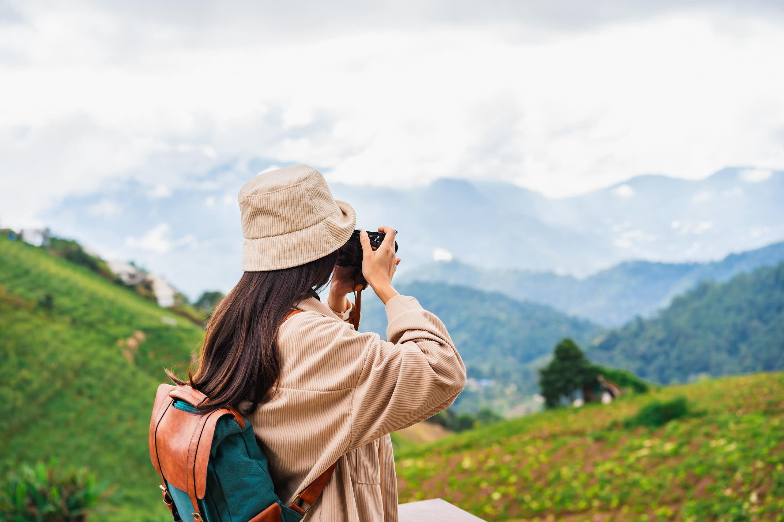 Riset jelaskan cara mengatasi risiko yang dihadapi perempuan saat lakukan perjalanan solo