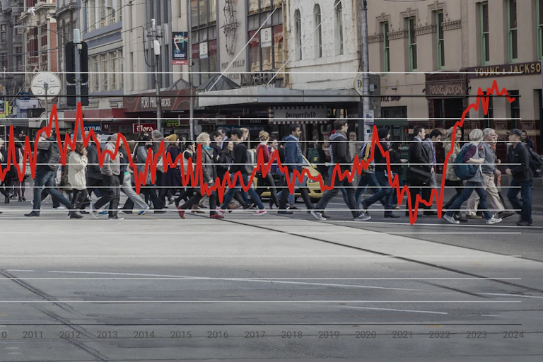 Melbourne crowd overlaid with graph of the proportion of Australian families who think their finances are going backwards