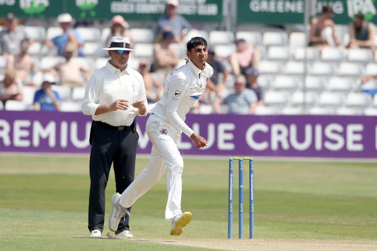 England spin bowler Shoaib Bashir preparing to bowl