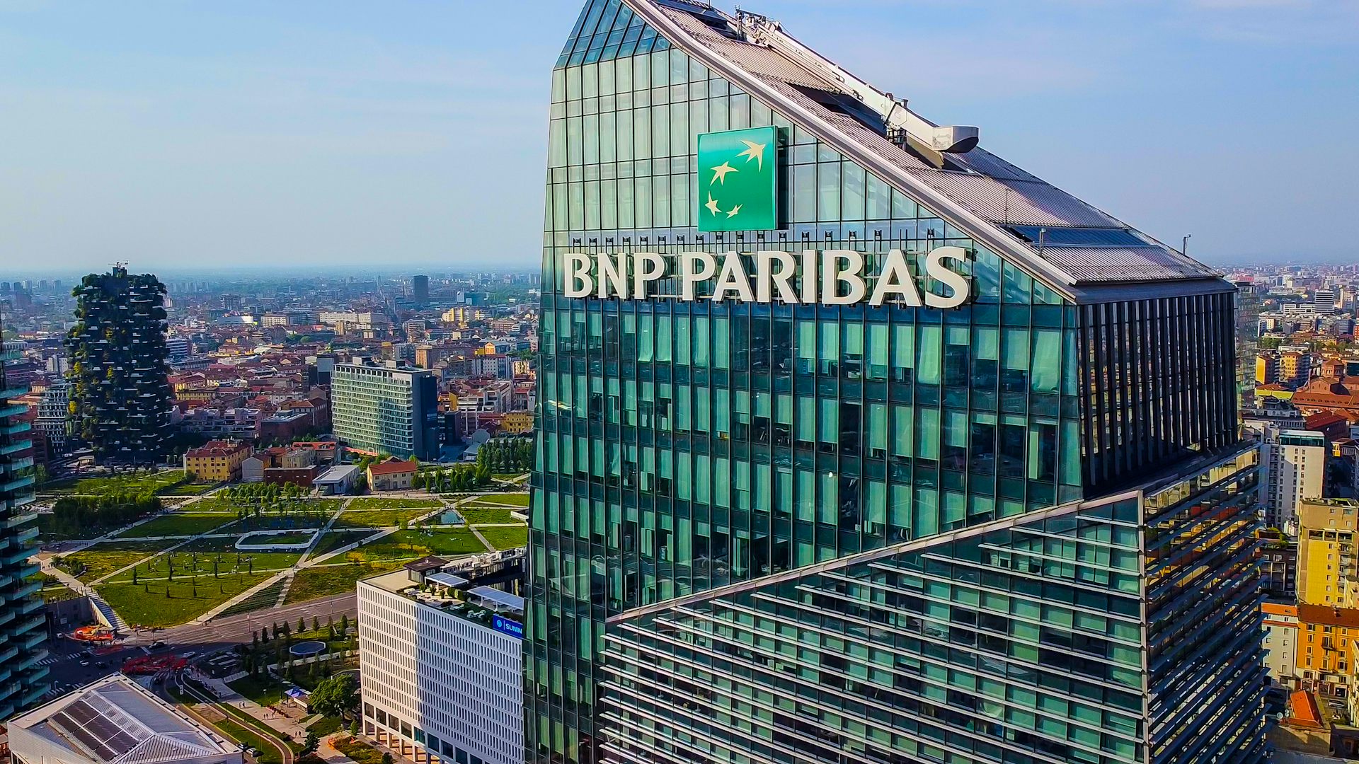 Financial sanctions: banks’ reactions depend on their location, research reveals