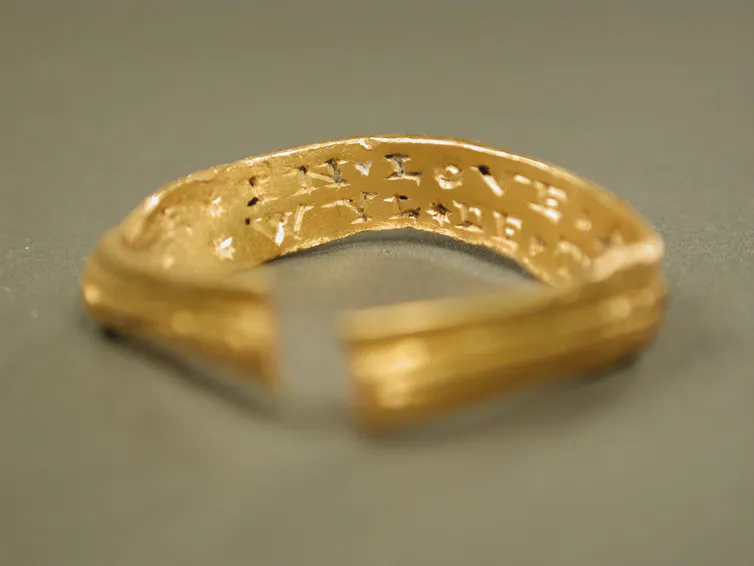 Gold ring with inscription inside