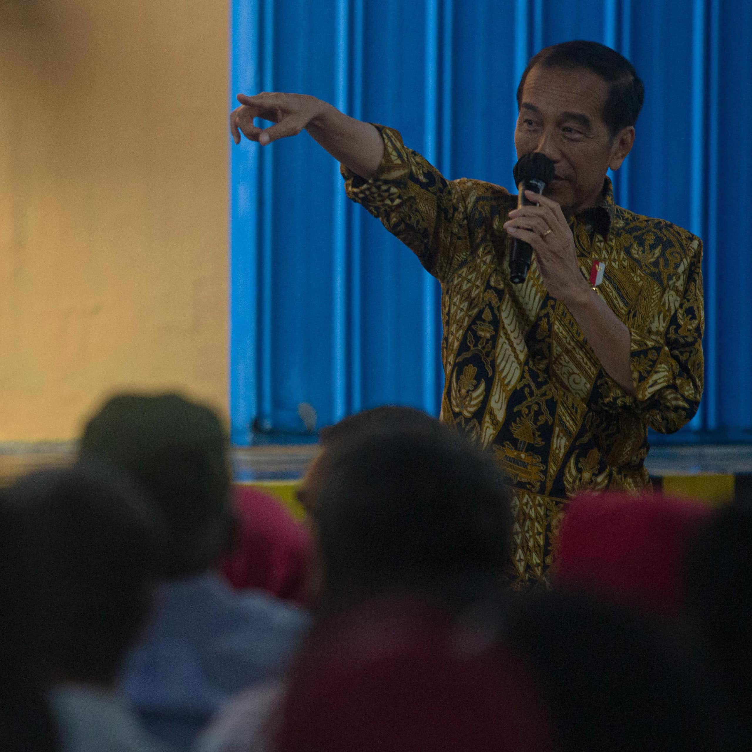Jelang akhir kekuasaan Jokowi: 2 warisan kontroversial yang memengaruhi lanskap politik Indonesia