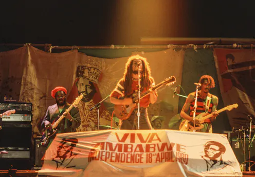 Una Mina De Oro Llamada Bob Marley As Comercia Su Familia Con Su una-mina-de-oro-llamada-bob-marley-as-comercia-su-familia-con-su