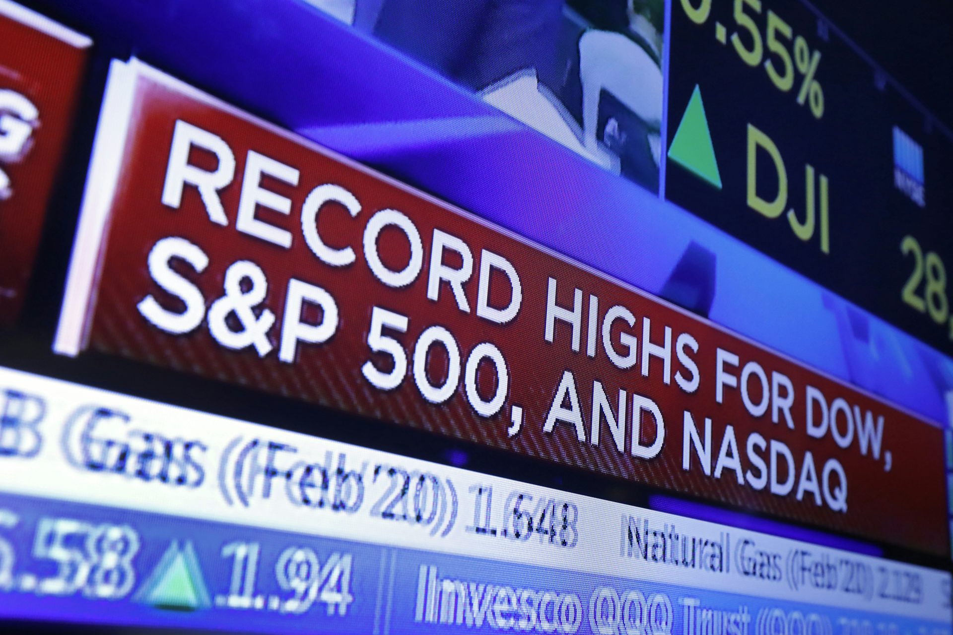 Breaking stock market deals news