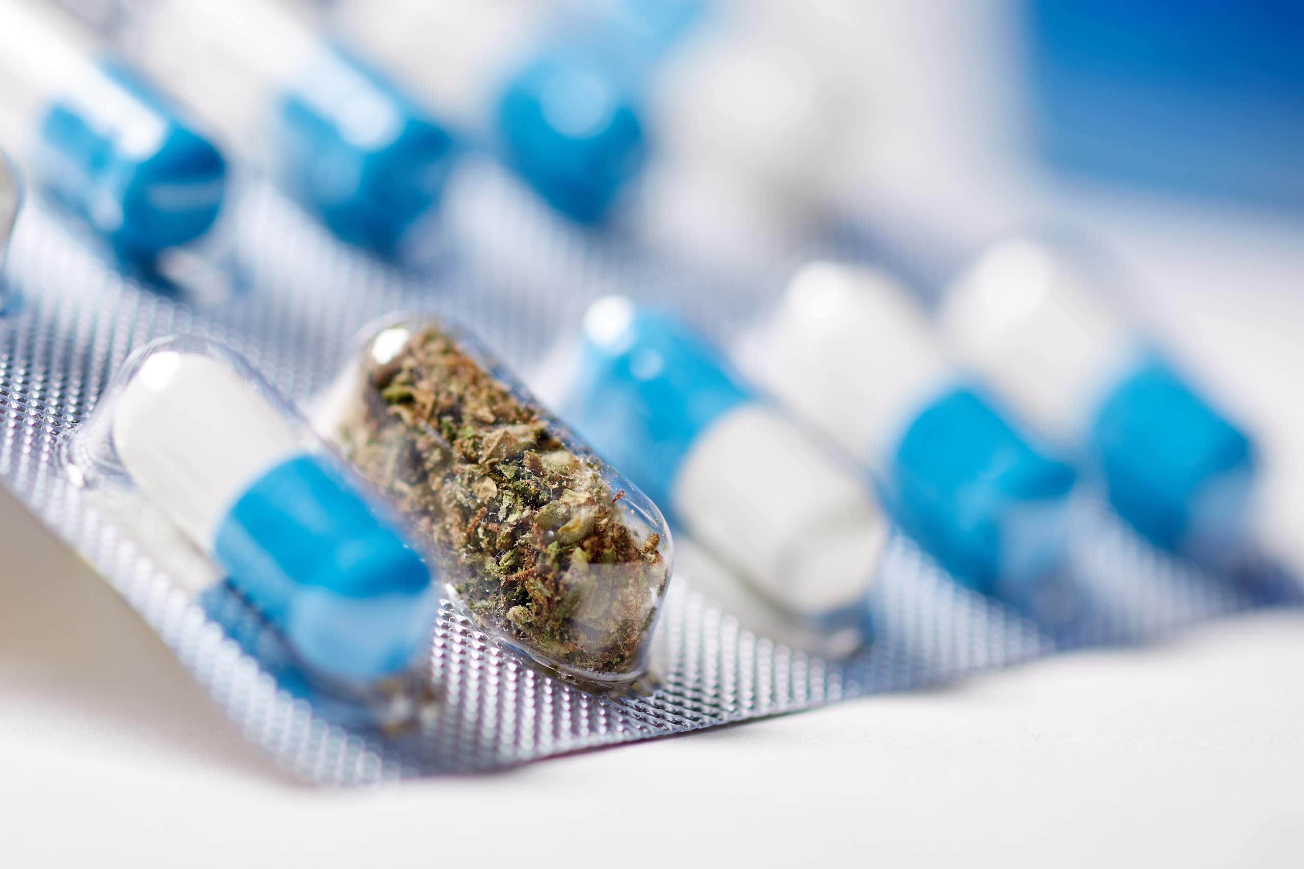 ¿Cannabis medicinal en farmacias?