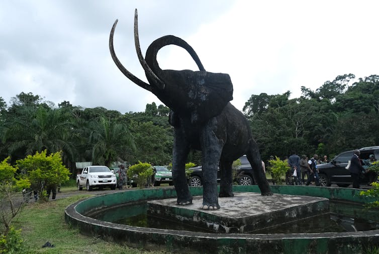 Statue of an elephant