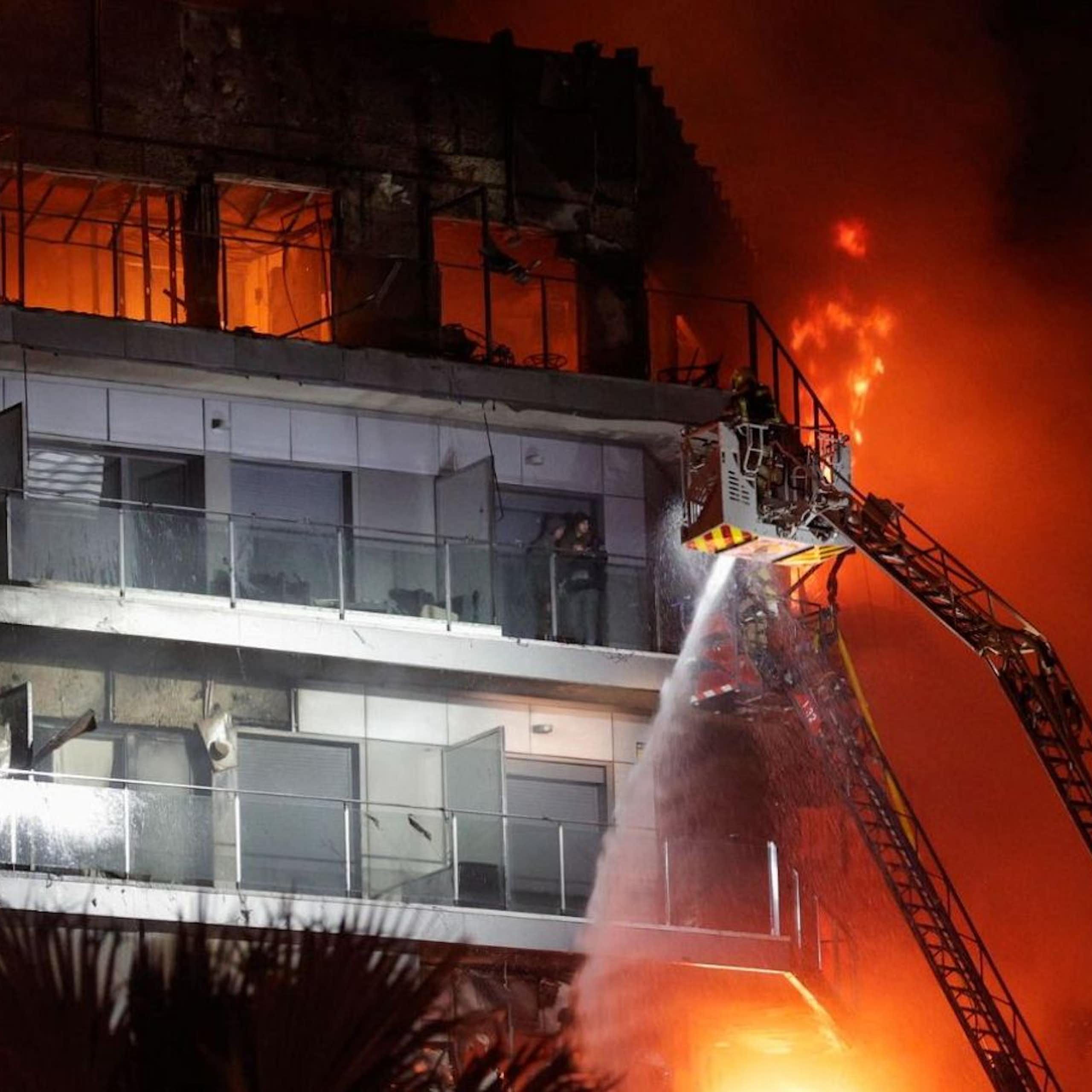 El incendio de Valencia: otro ejemplo del peligro de los materiales inflamables en la construcción