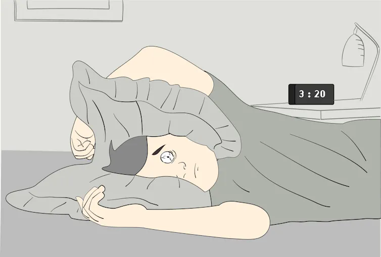 Ilustração de um homem privado de sono na cama, cobrindo a cabeça com travesseiros.