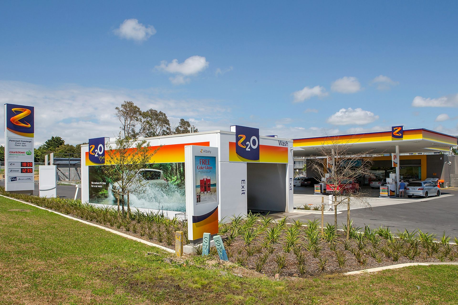 Z Energy petrol station forecourt