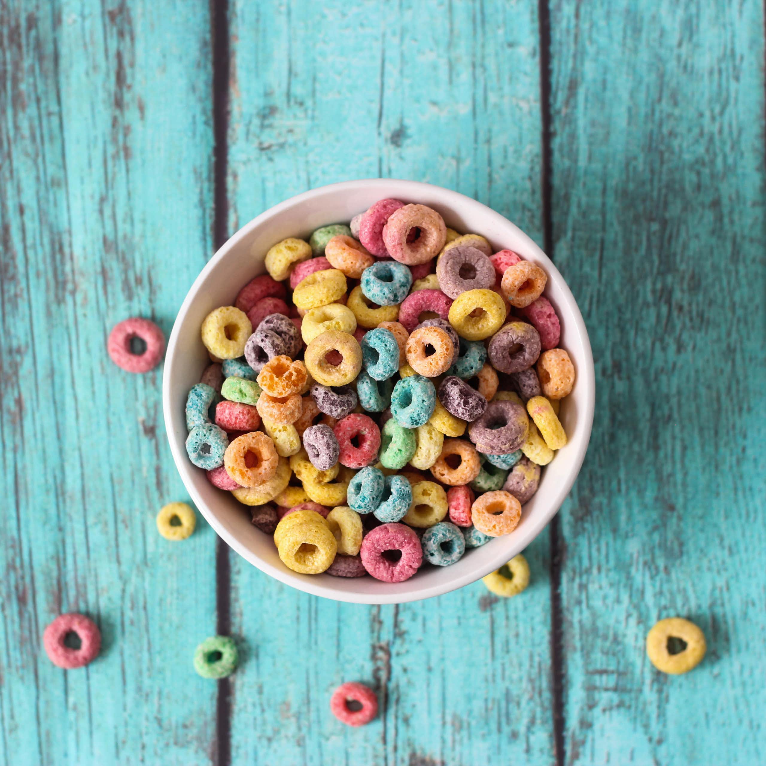 Multicoloured cereal