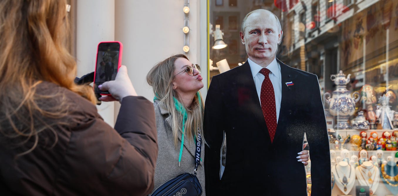 Несмотря на исправление оппозиции, Владимир Путин хочет, чтобы за него проголосовало как можно больше людей Несмотря на исправление оппозиции, Владимир Путин хочет, чтобы за него проголосовало как можно больше людей