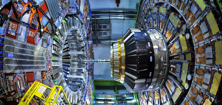 Imagem do Grande Colisor de Hádrons no CERN.