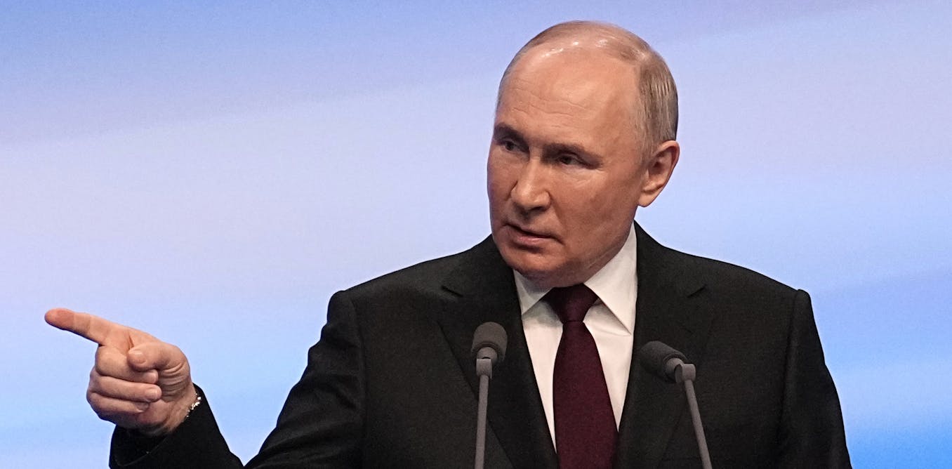 Occidentul nu poate „rezolva” problema Rusiei. Iată cum să te descurci cu încă 6 ani de guvernare a lui Vladimir Putin Occidentul nu poate „rezolva” problema Rusiei. Iată cum să te descurci cu încă 6 ani de guvernare a lui Vladimir Putin