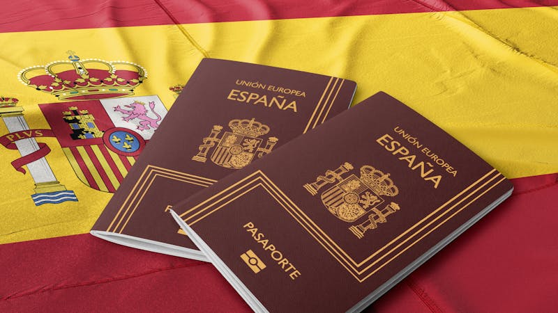 ¿Quién puede convertirse en ciudadano español? Vericuetos legales para obtener la nacionalidad