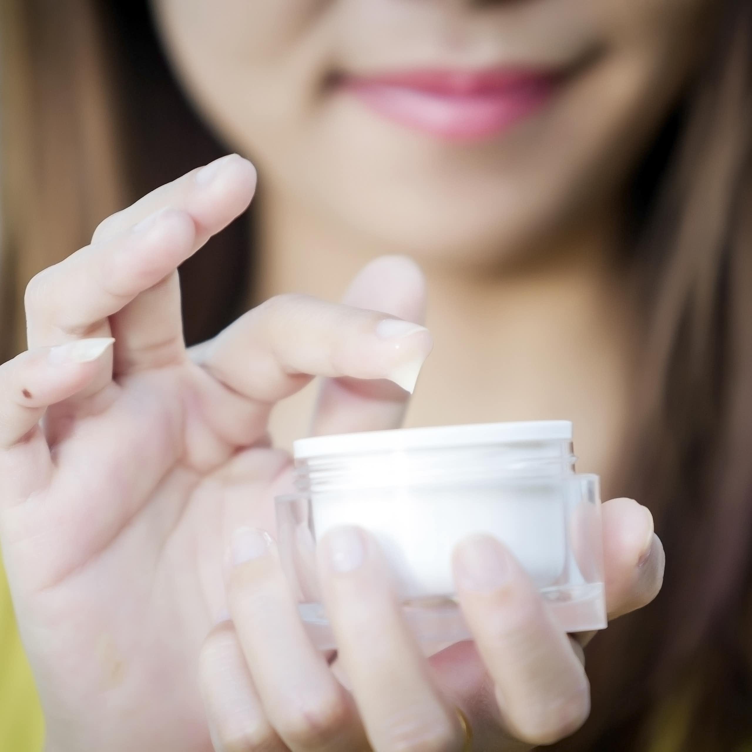 ¿Es el ácido hialurónico tan eficaz como afirman las marcas de cosméticos?