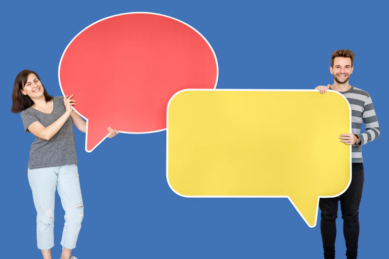 Bulles de dialogue entre une mère et son fils