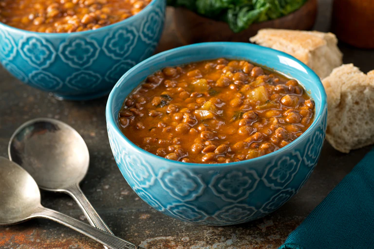 A bowlful of cooked lentils.
