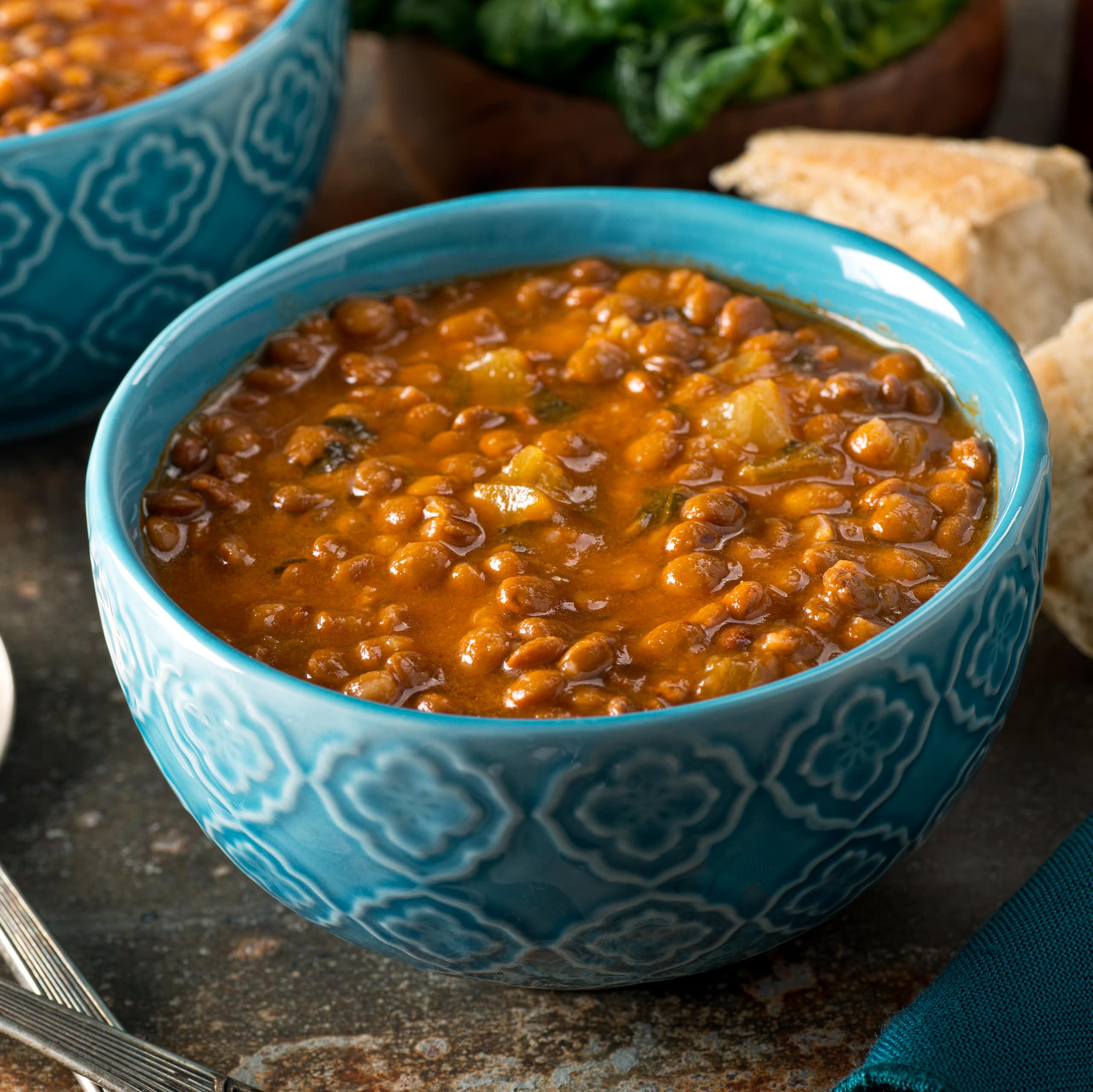 A bowlful of cooked lentils.