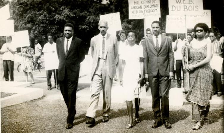Maya Angelou (far right) protesting outside the US Embassy in Accra, Ghana, alongside Julian Mayfield, Alphaeus Hunton and Alice Windom (1963).