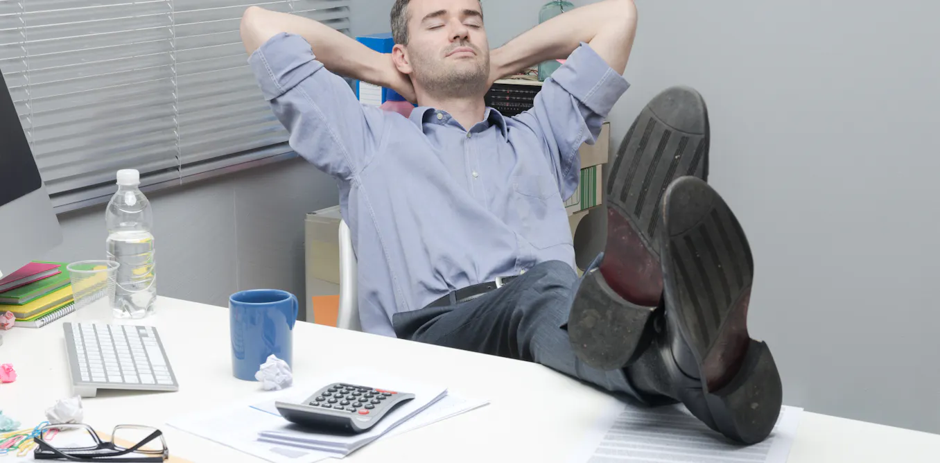 Do employees slack off after receiving their bonuses? Our research tells a more optimistic story Do employees slack off after receiving their bonuses? Our research tells a more optimistic story