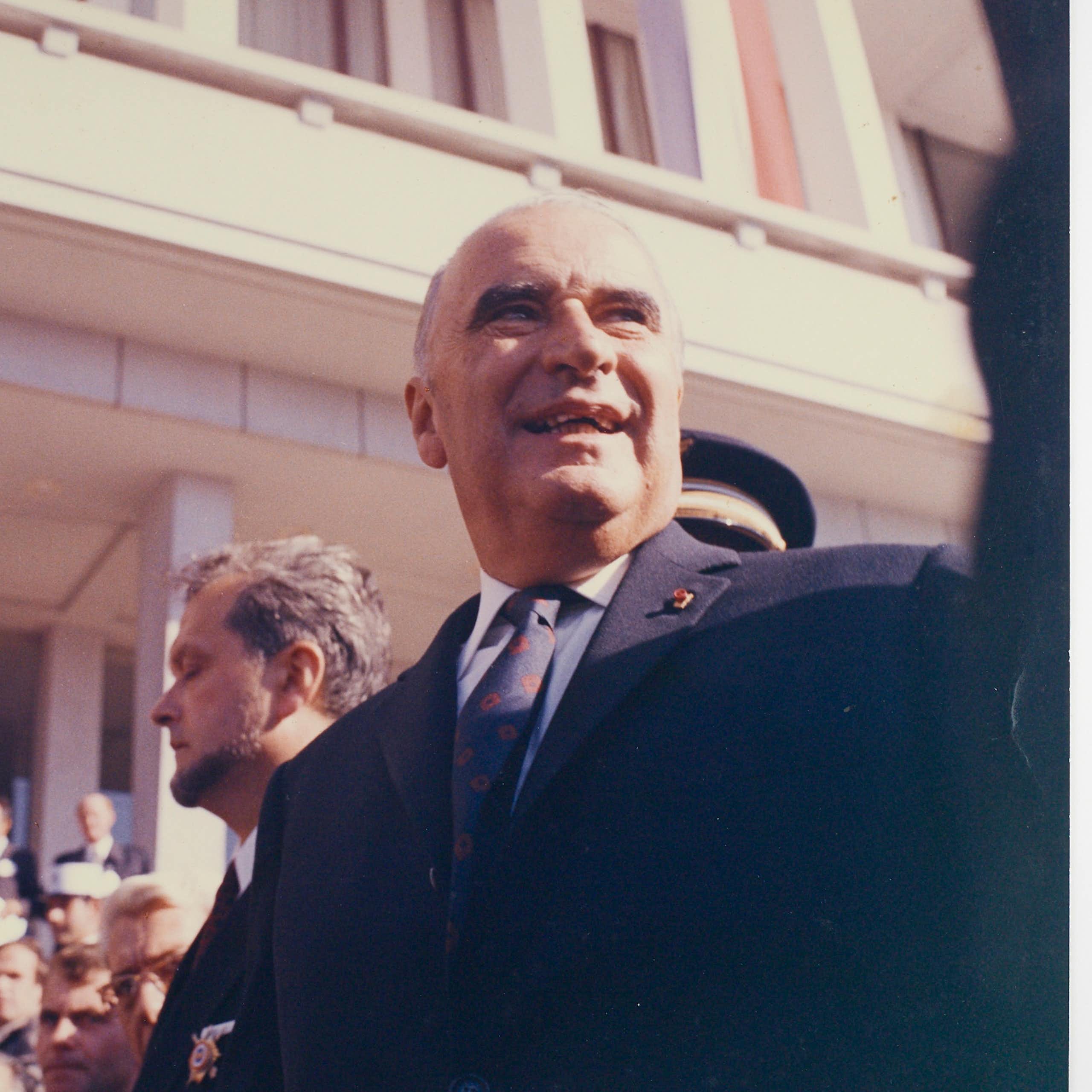 Visite officielle de Georges Pompidou à l'hôtel de ville de Brest en octobre 1971. À sa droite, Georges Lombard, maire de Brest.