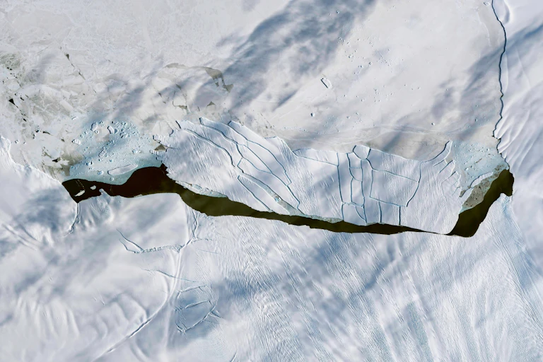 A disintegrating large iceberg from Antarctica's Pine Island Glacier