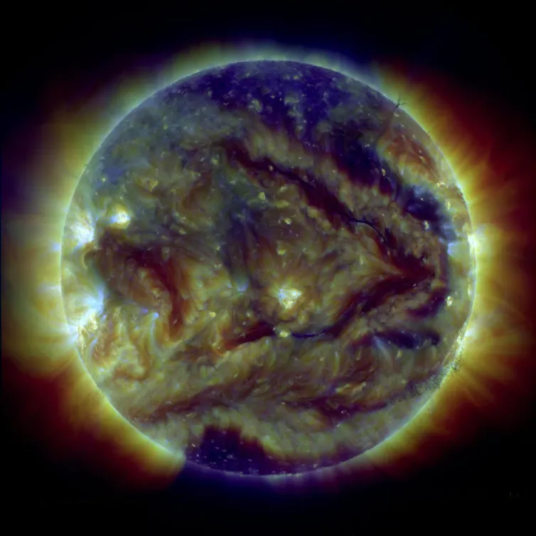 The total solar eclipse is a cosmic spectacle well worth the hype 1 a blue and gold disc