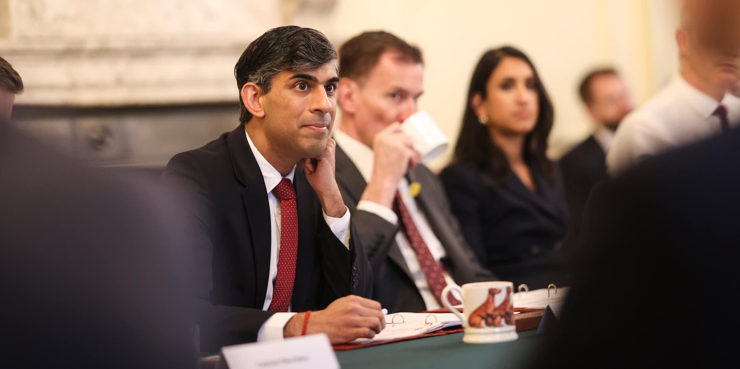 Rishi Sunak and Jeremy Hunt at the cabinet table