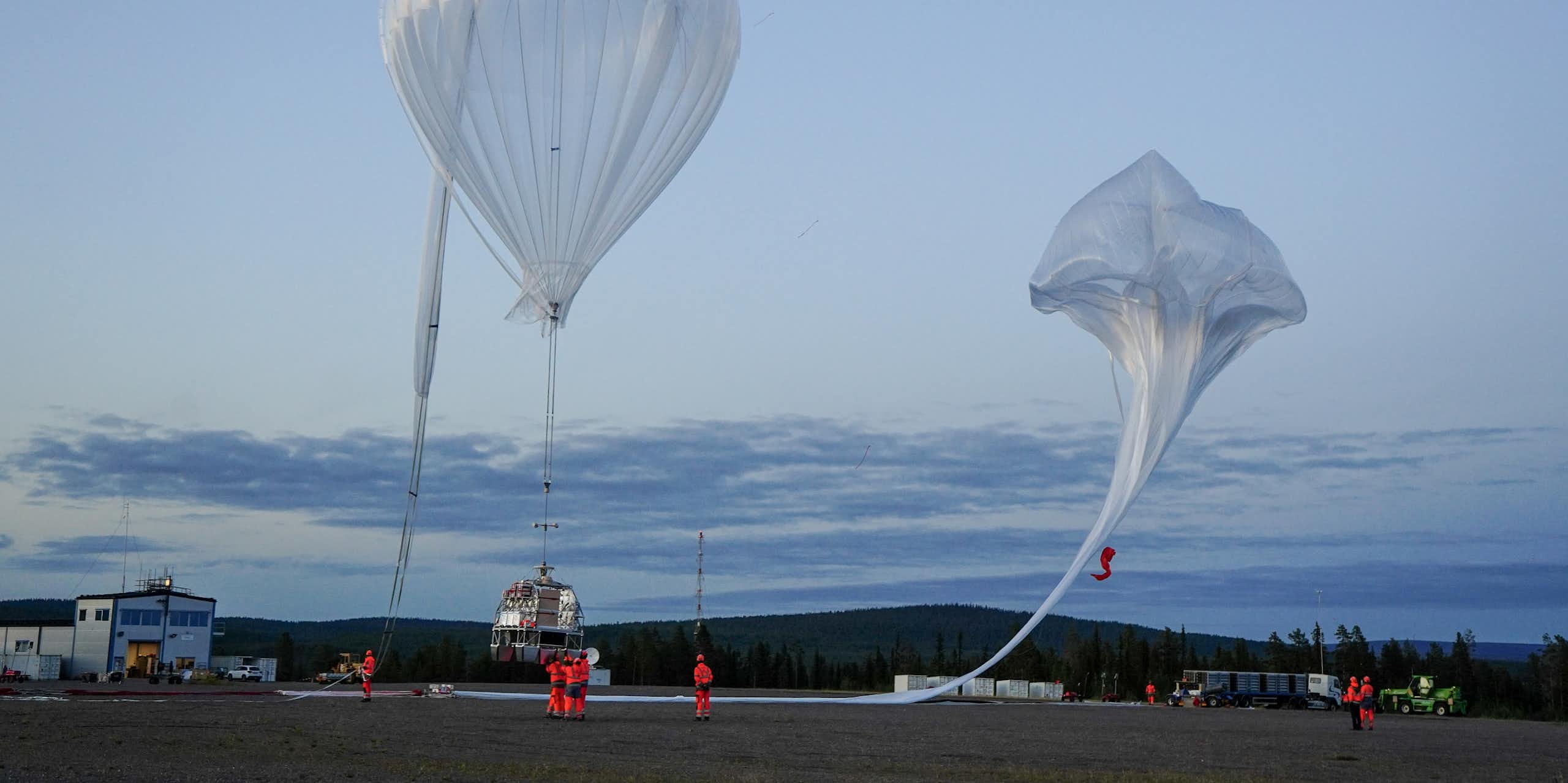 Lâcher d'un ballon stratosphérique pour la campagne Klimat 2021.