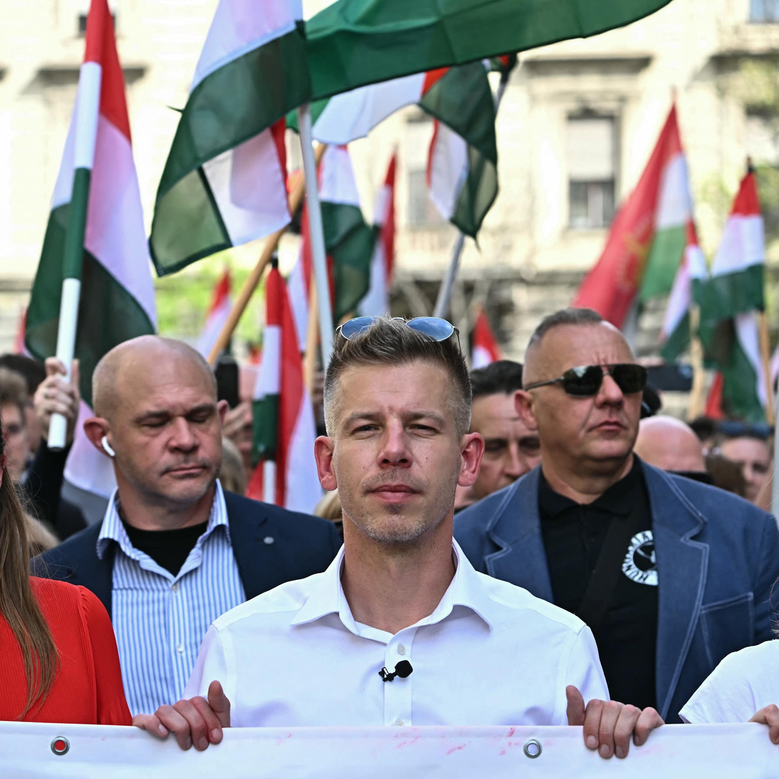 En Hongrie, l’effet domino qui met en difficulté Viktor Orban