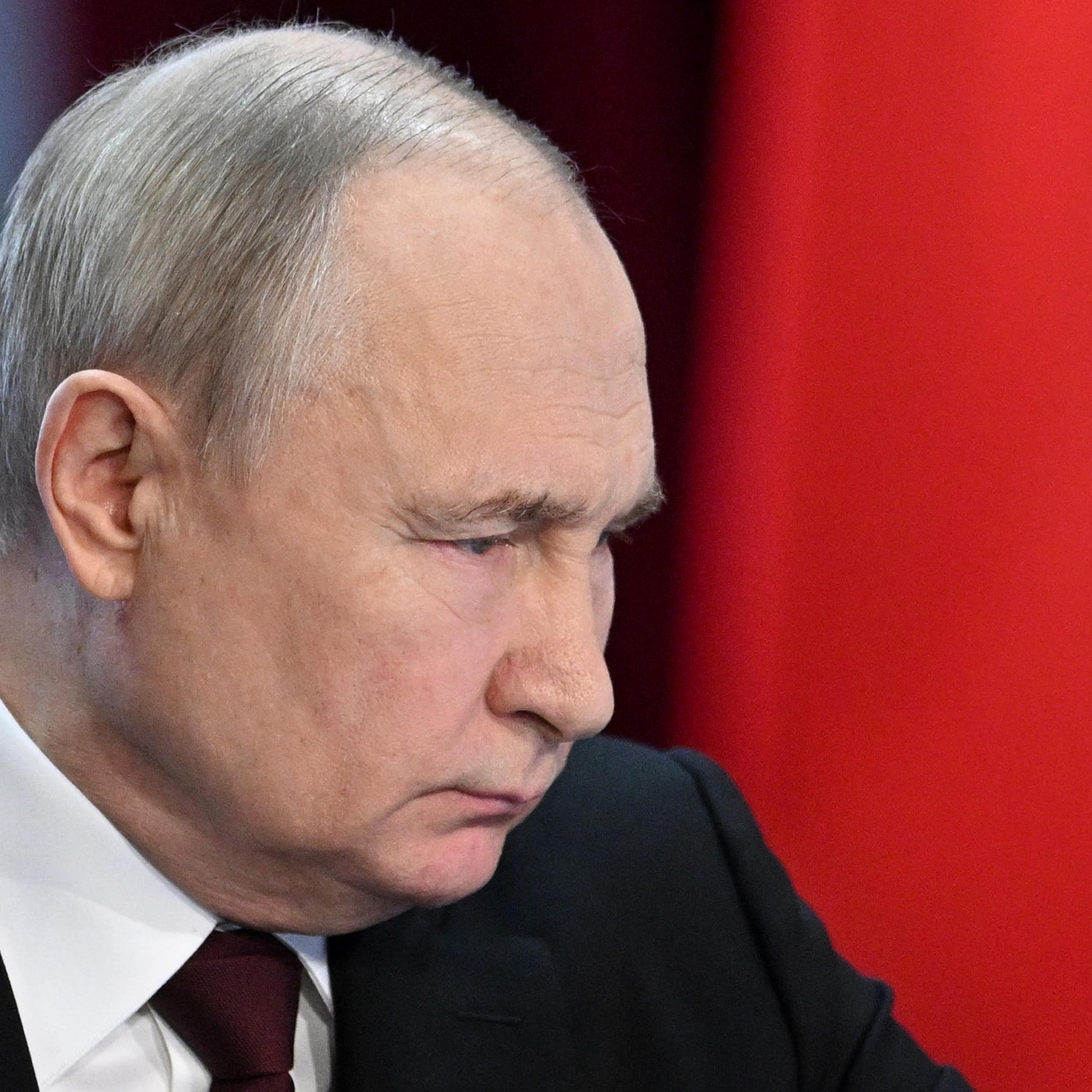 The Trial of Vladimir Putin: Geoffrey Robertson rehearses the scenarios
