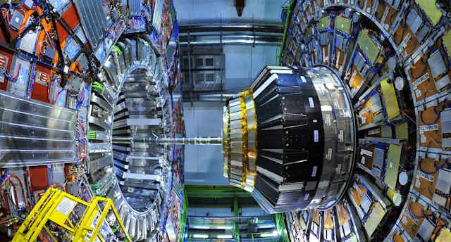 particle physics research topics CMS experiment at Cern.