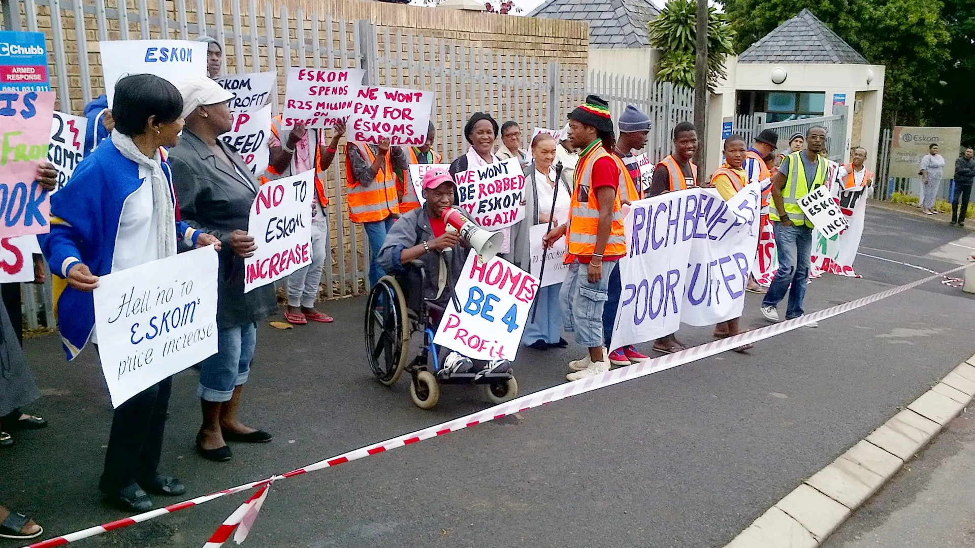 South Africa's electricity crisis: a series of failures over 30 years have left a dim legacy - Vimarsana News