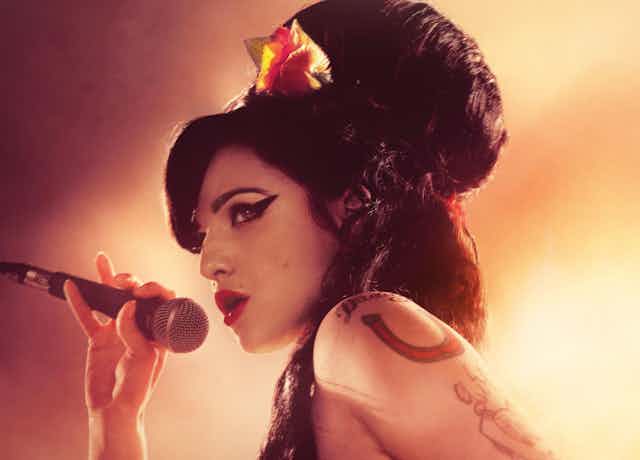 L’actrice Marisa Abela, qui interprète la chanteuse Amy Winehouse.