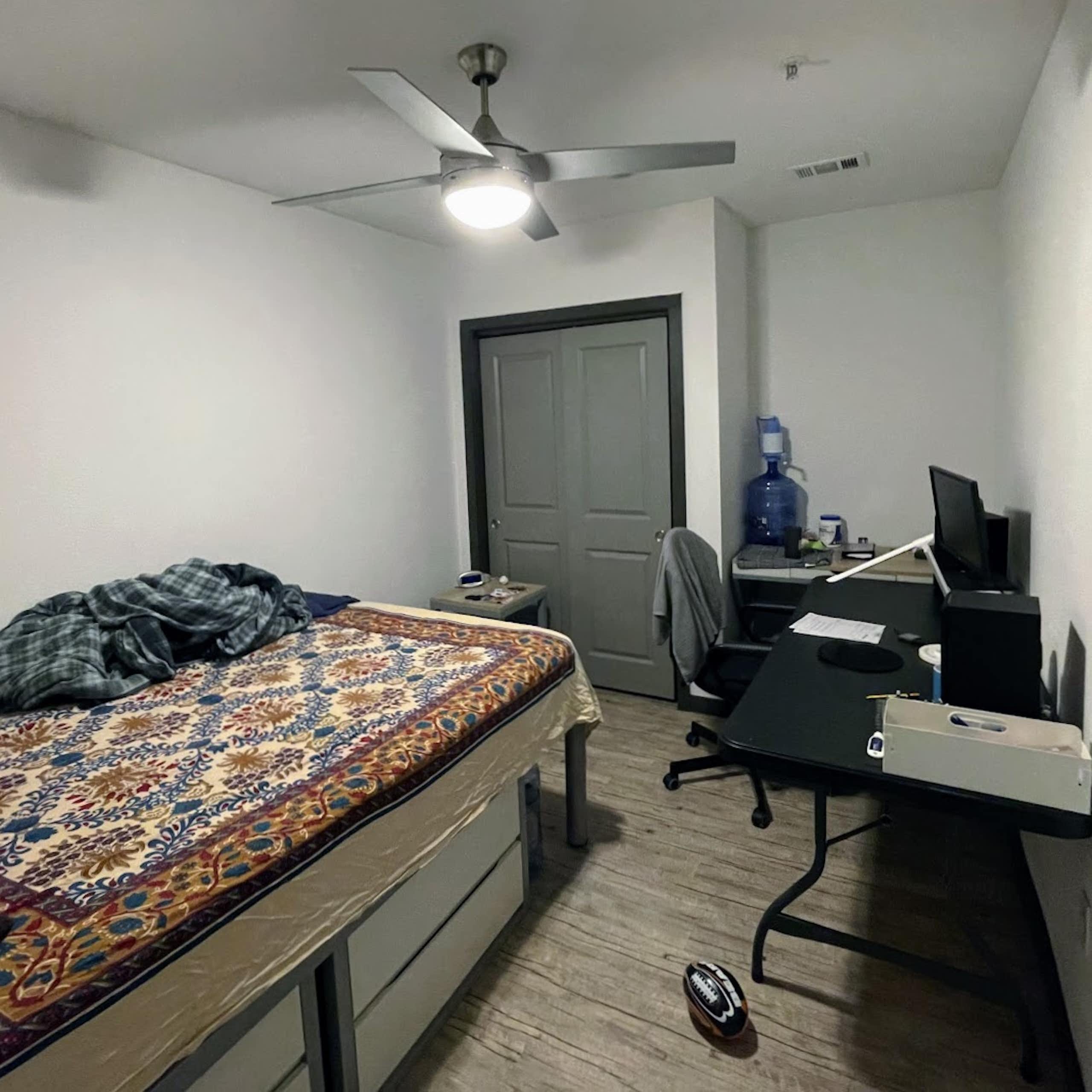 College students in Austin, Texas, have dwelled in windowless rooms for years − here’s why the city finally decided to ban them