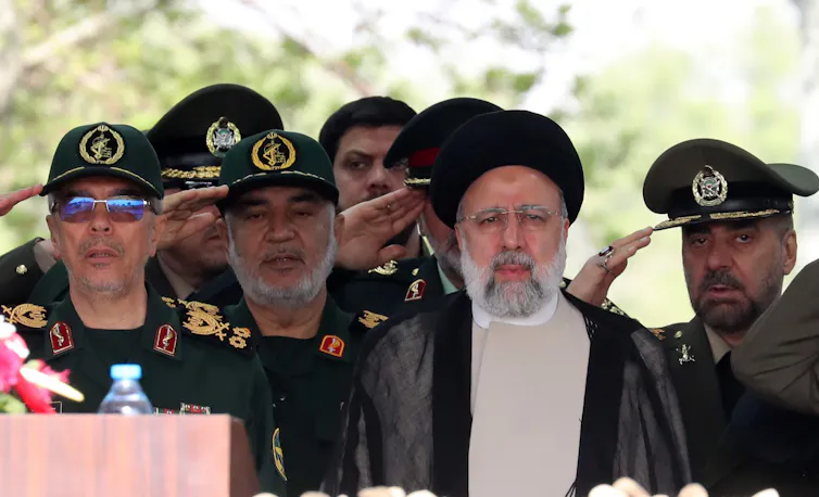 Iranian President Ebrahim Raisi with generals.