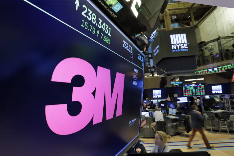 sign showing 3M logo