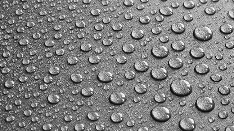 teflon pan water drops