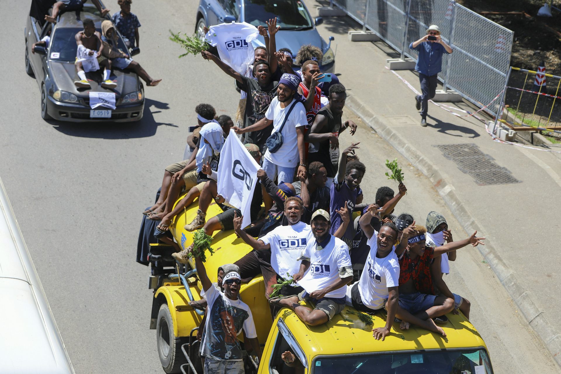 Candidate parade in the capital
