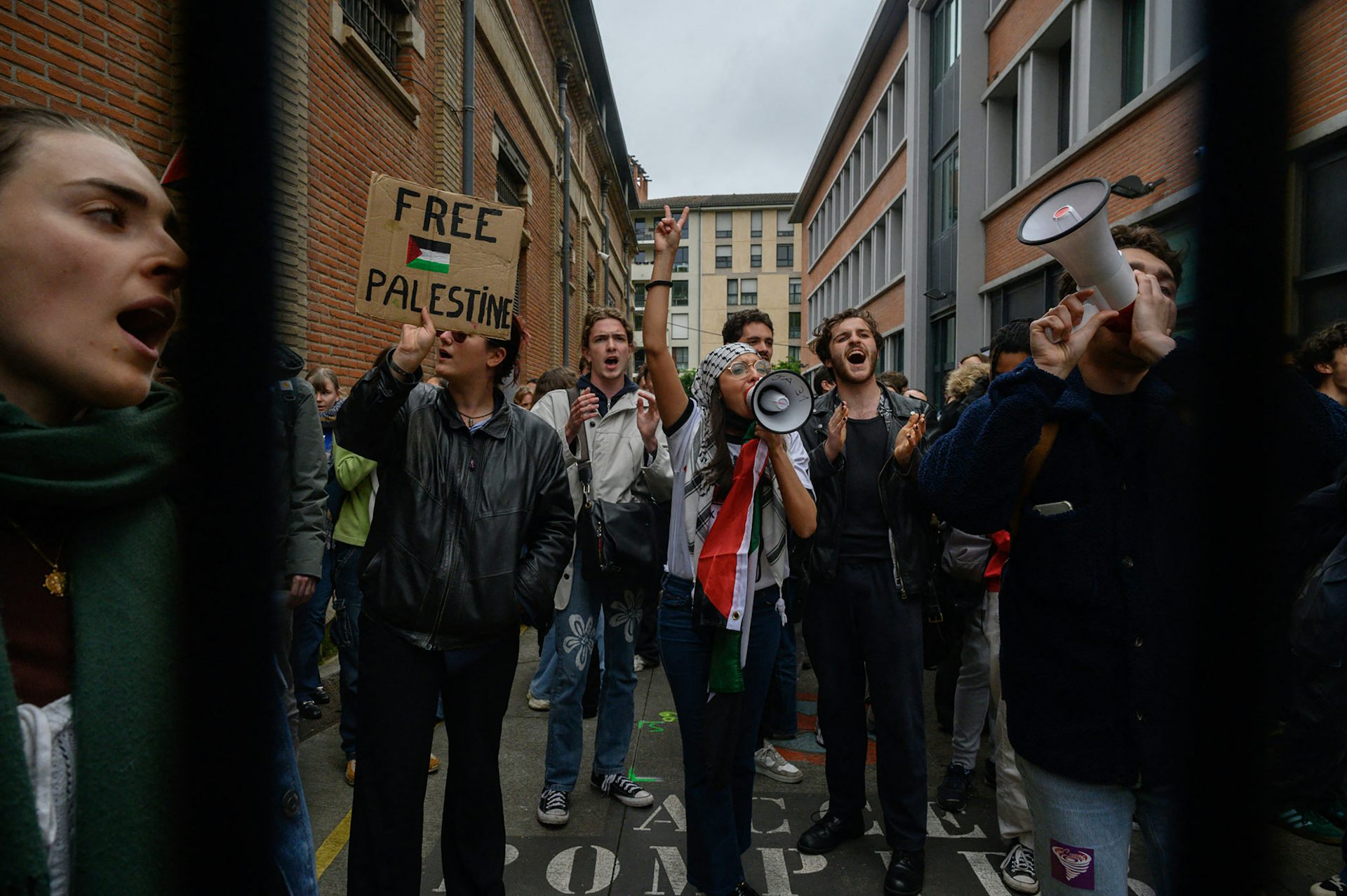 rassemblement pro-palestinien à l’université Sciences Po de Toulouse, dans le sud de la France, le 30 avril 2024