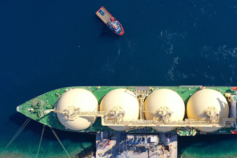 gas tanker