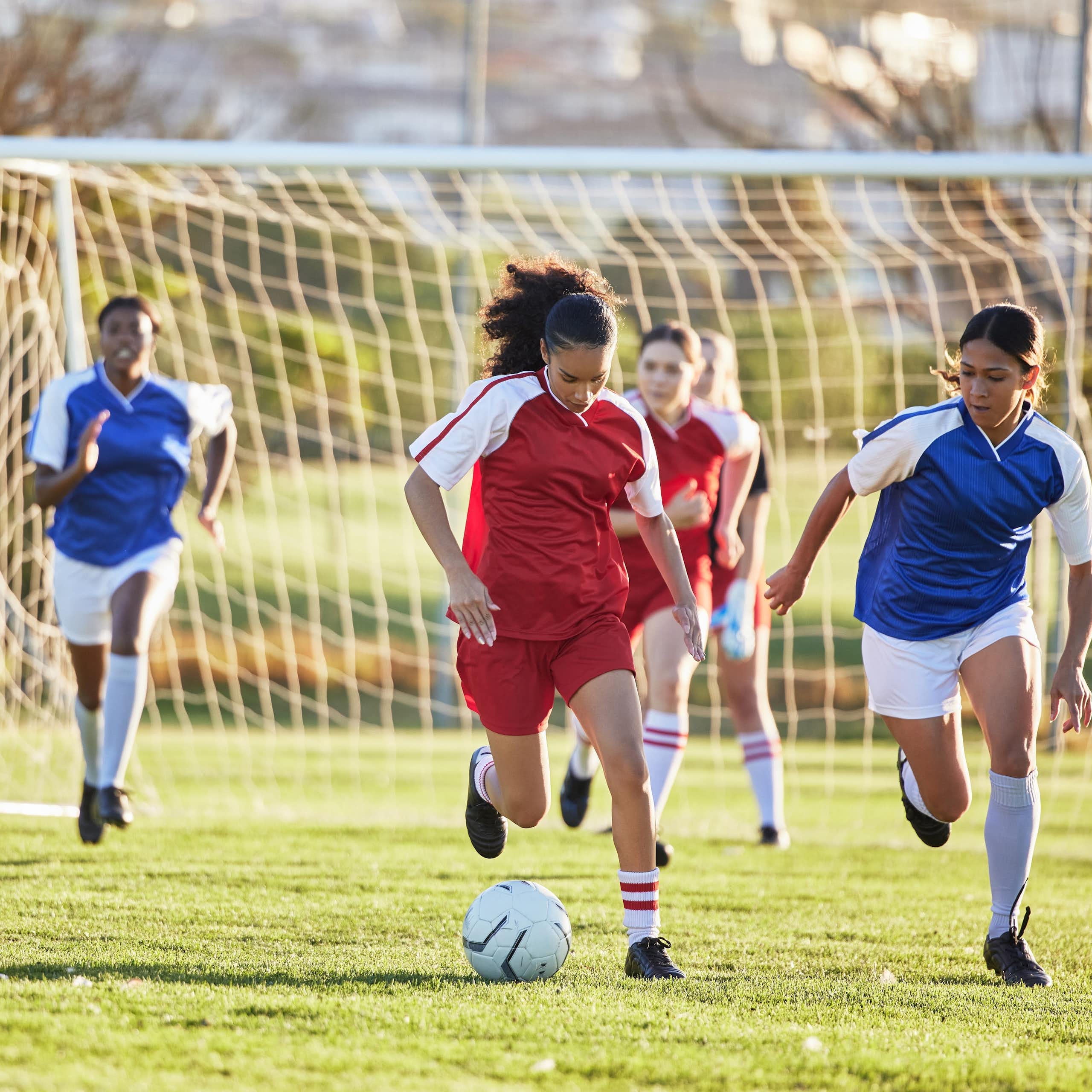 Lesiones en chicas futbolistas: cuáles son las más comunes y cómo pueden prevenirse