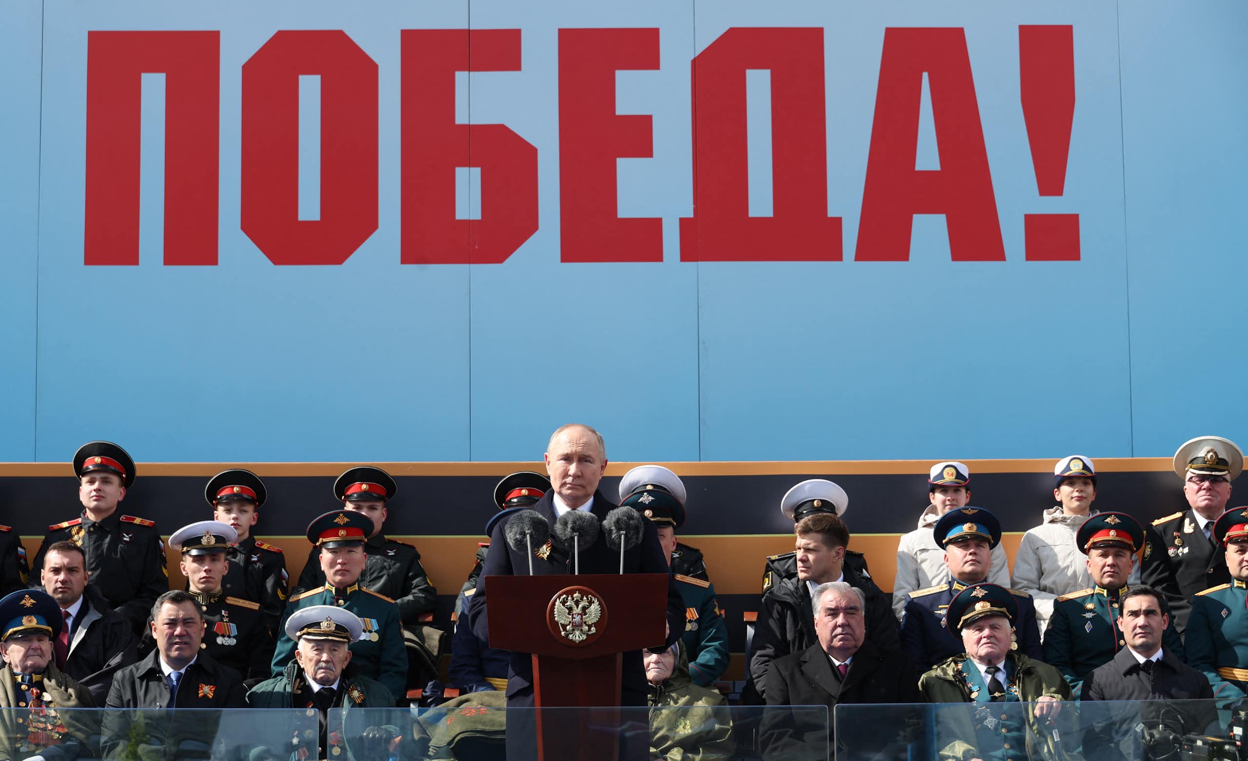 Comment la Russie instrumentalise la victoire contre le nazisme dans sa guerre en Ukraine