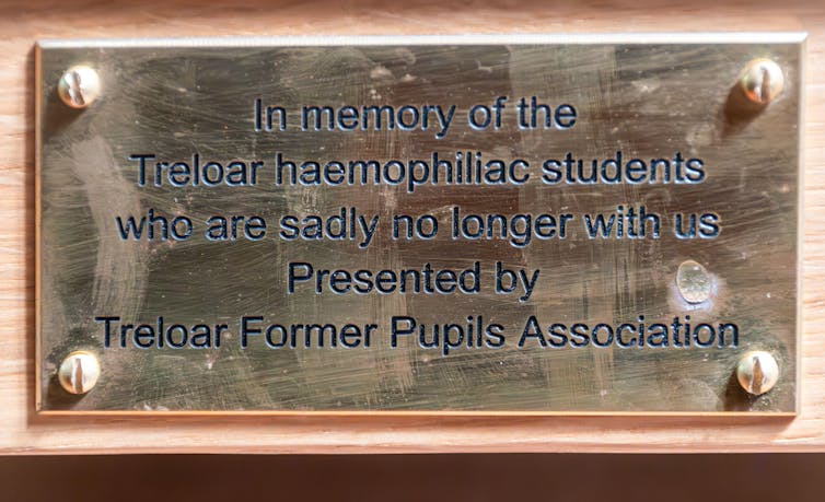Memorial plaque