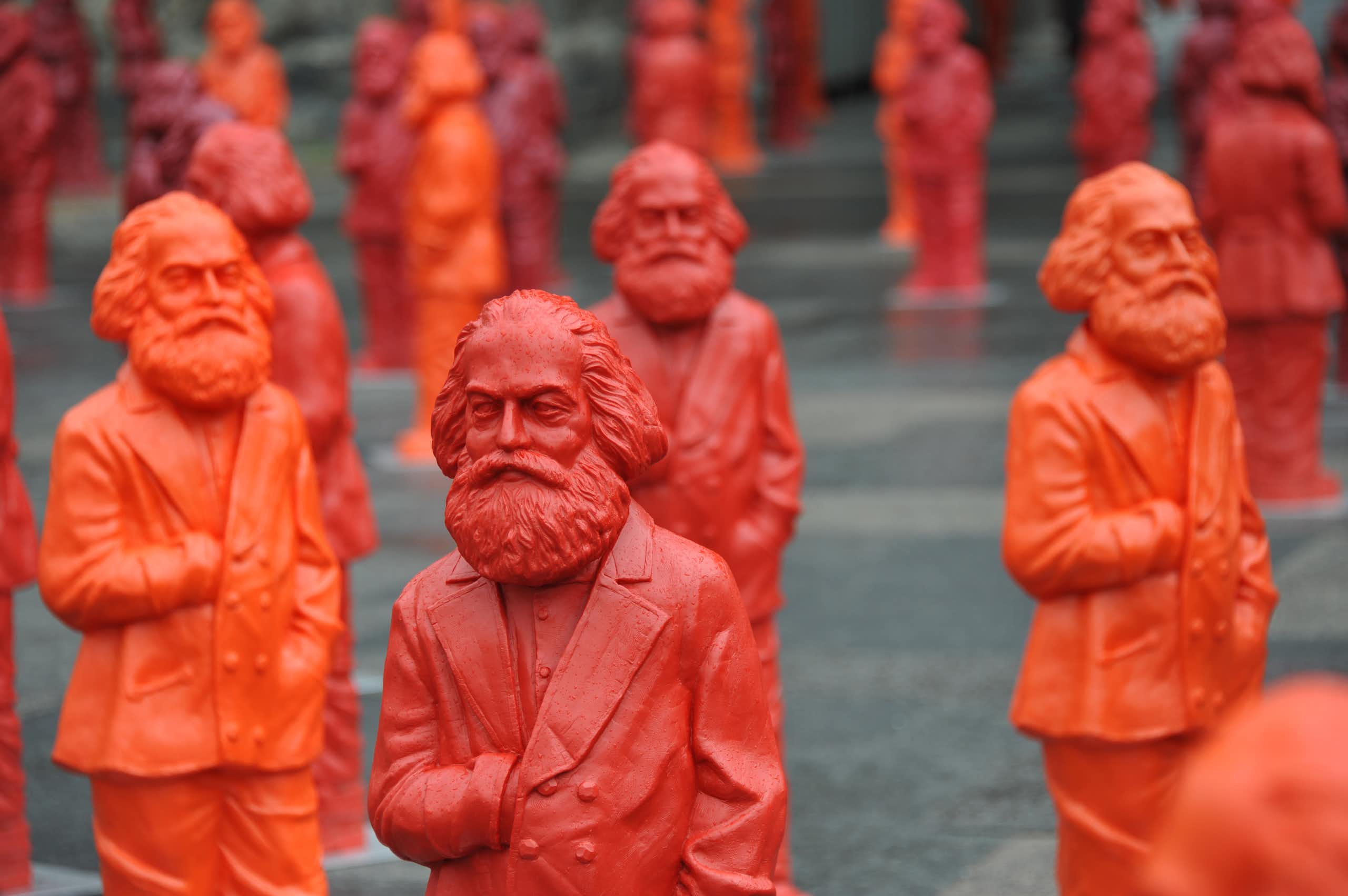 Filosofi pembebasan: mengenang pemikiran Karl Marx dan relevansinya dengan Indonesia sekarang