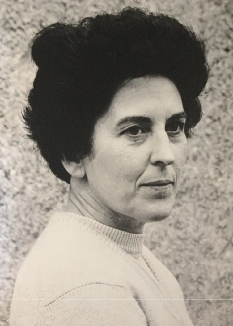 Blackk and portrait photo of Delbo