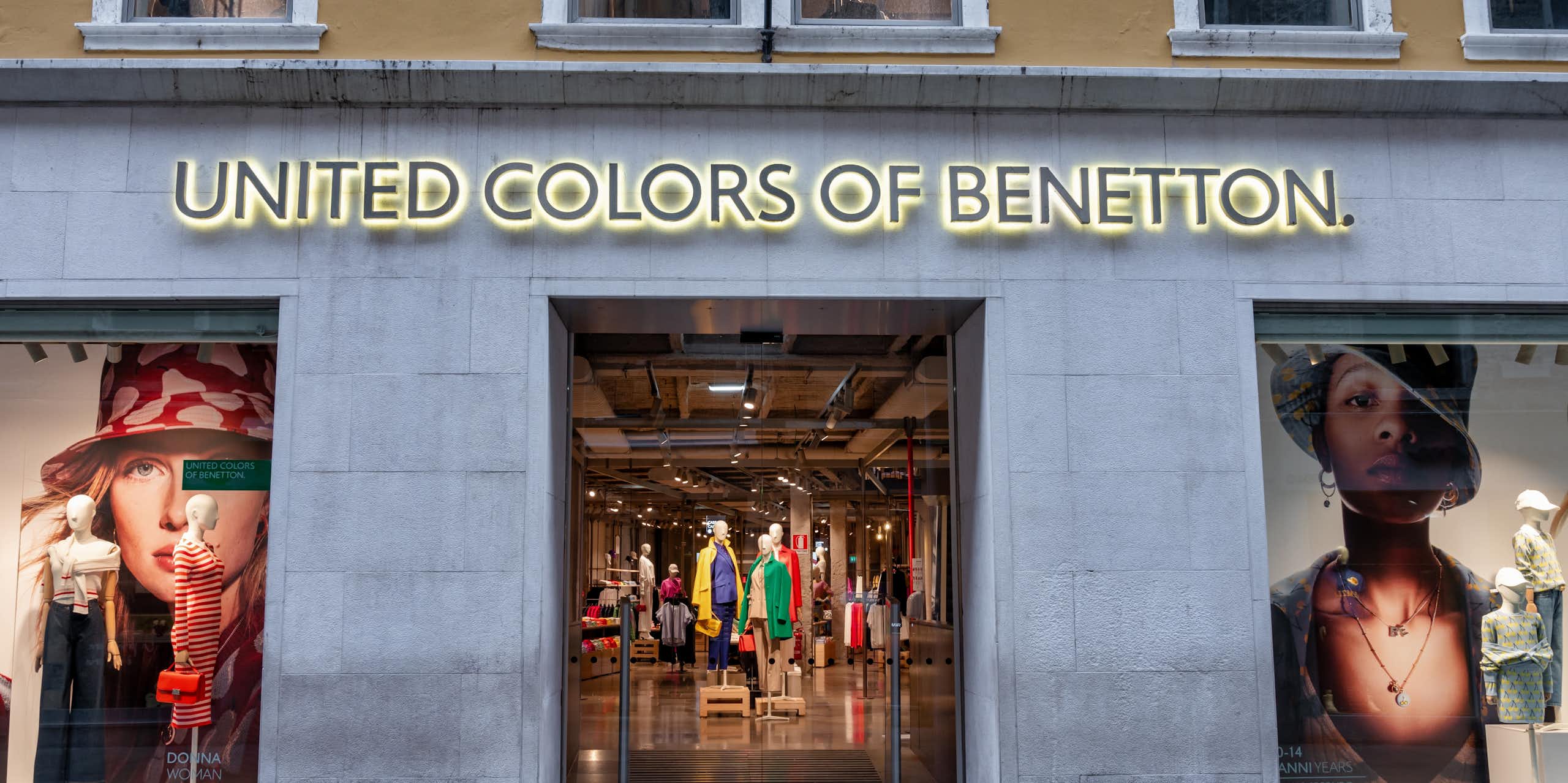 la vitrine du magasin Benetton à Venise en Italie