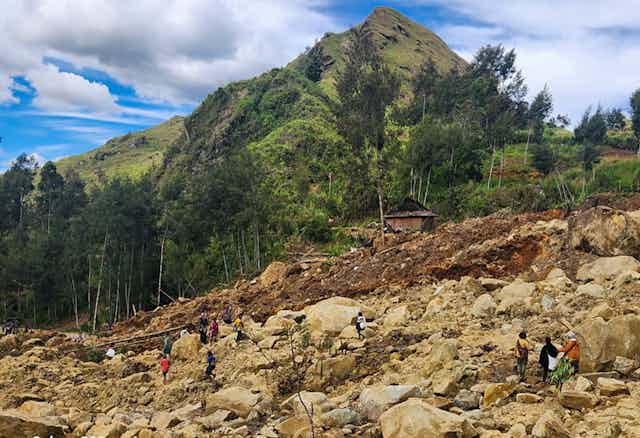 landslide in PNG