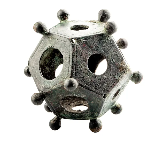 Dodecaedro de bronce romano
