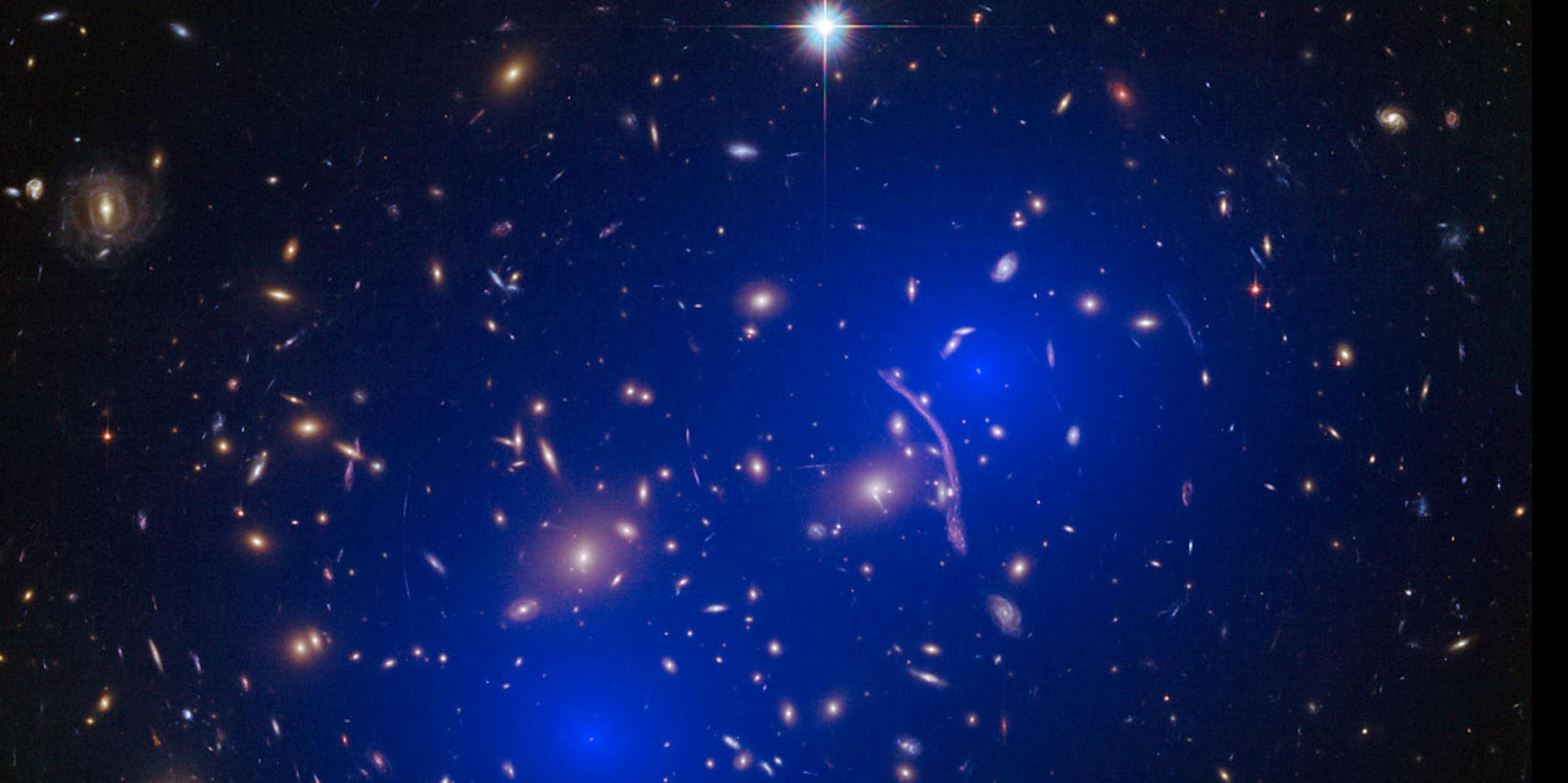 A importância de distinguir entre matéria escura, energia escura e expansão do Universo